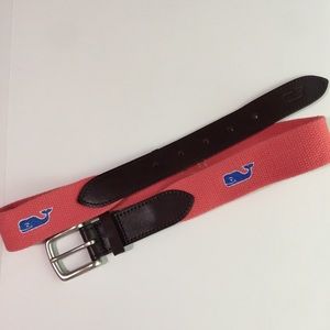 Vineyard Vines Embroidered Whales Canvas Club Belt